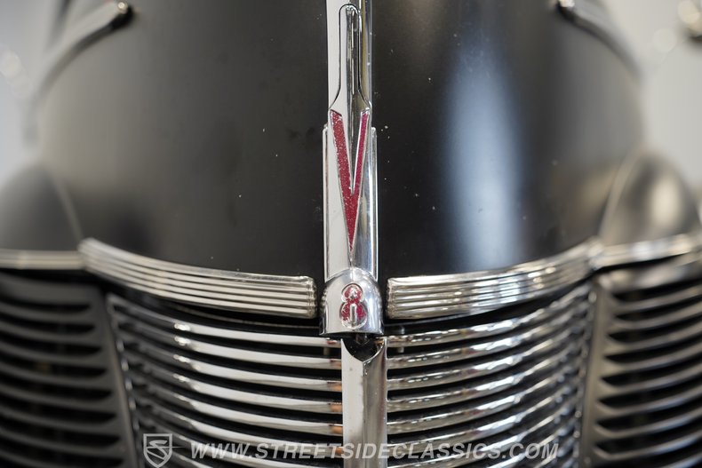 1940 Ford Deluxe 93