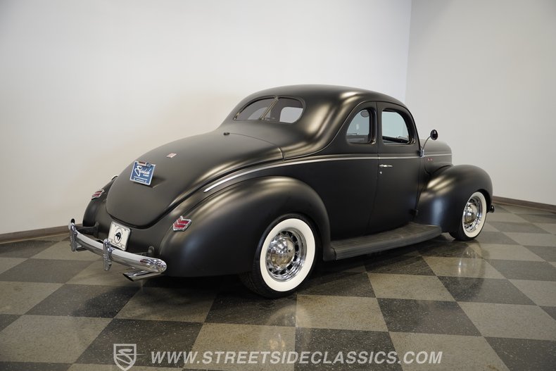 1940 Ford Deluxe 13