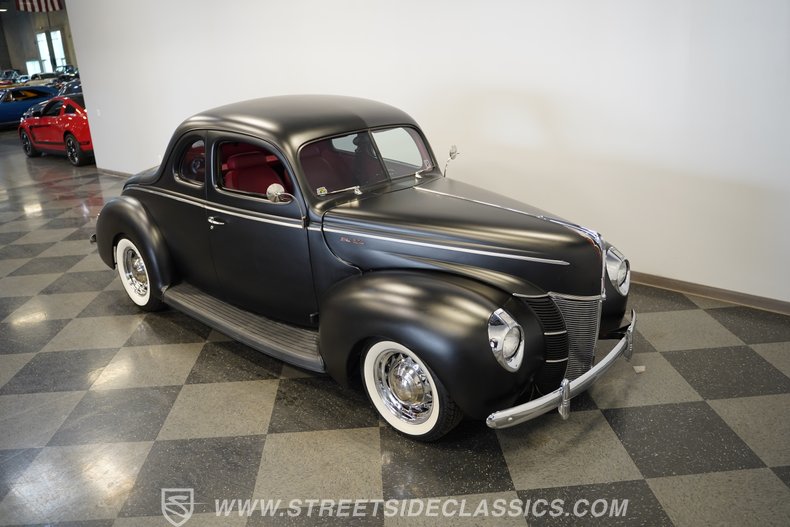 1940 Ford Deluxe 38