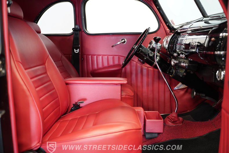 1940 Ford Deluxe 66