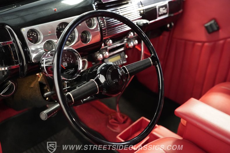 1940 Ford Deluxe 47