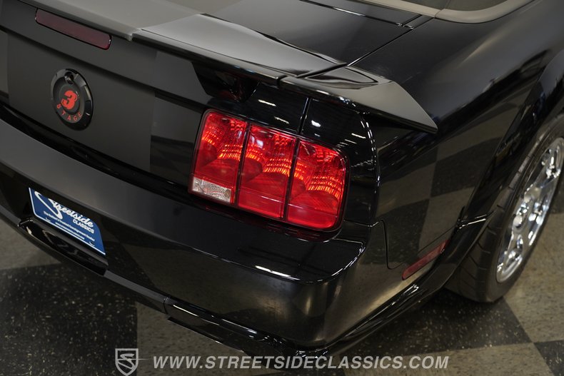 2007 Ford Mustang 102