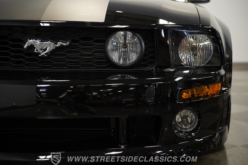 2007 Ford Mustang 107