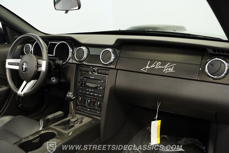 2007 Ford Mustang 71