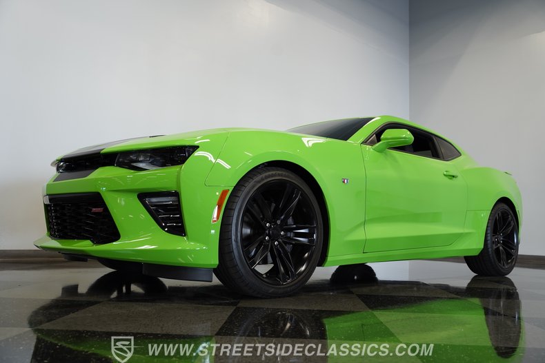 2017 Chevrolet Camaro 21