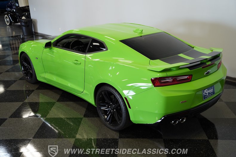 2017 Chevrolet Camaro 27