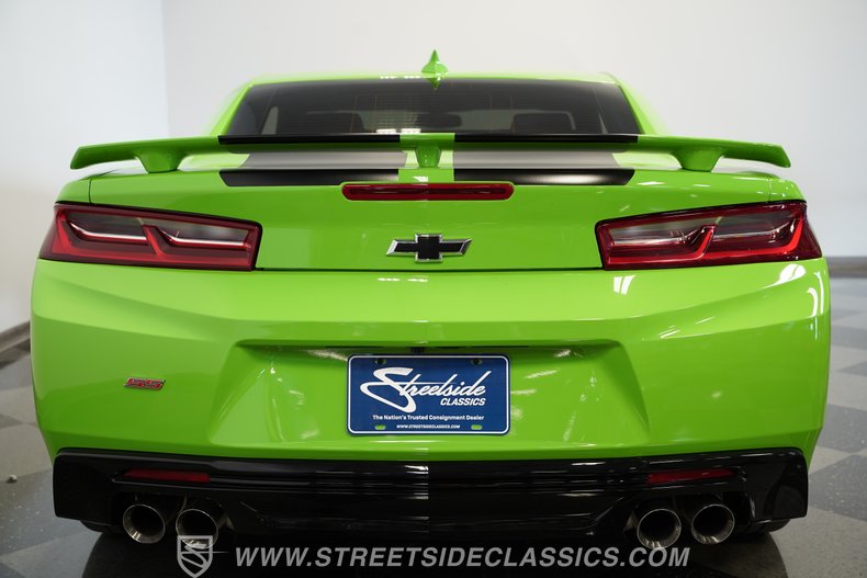 2017 Chevrolet Camaro 11