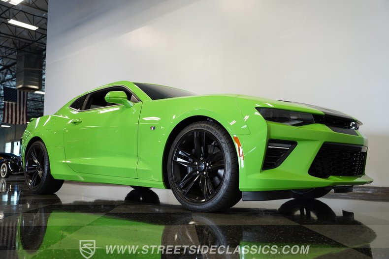 2017 Chevrolet Camaro 36