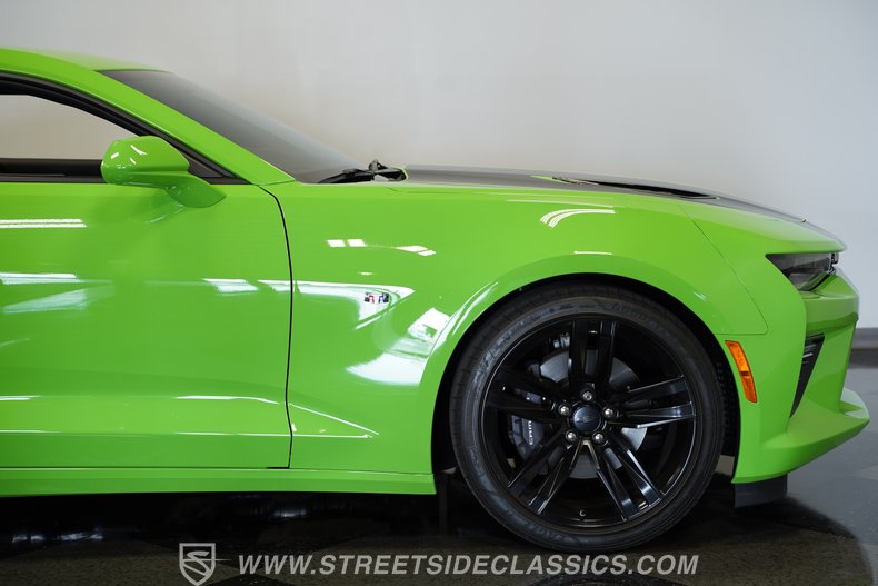 2017 Chevrolet Camaro 35