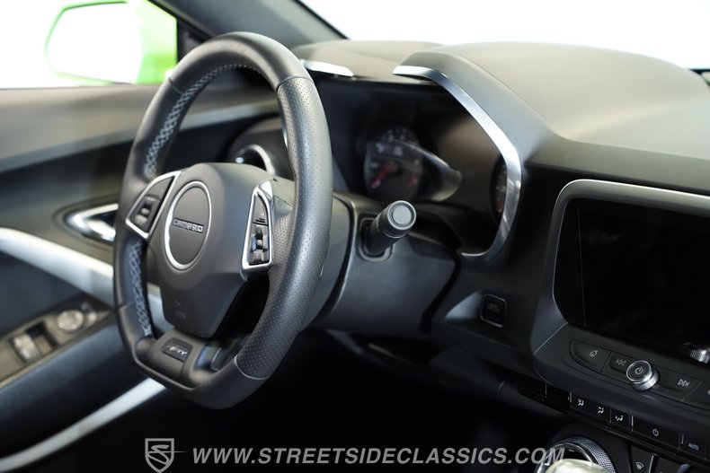 2017 Chevrolet Camaro 60