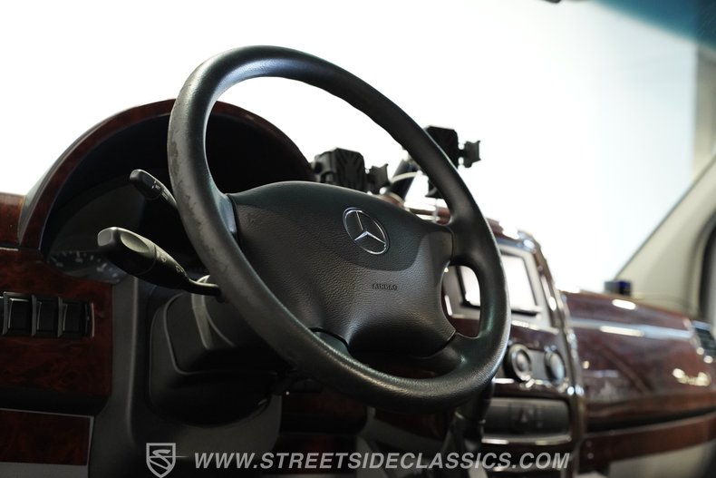 2011 Mercedes-Benz Sprinter 35