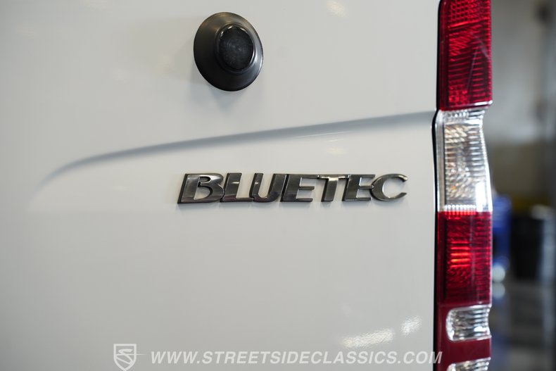 2011 Mercedes-Benz Sprinter 69