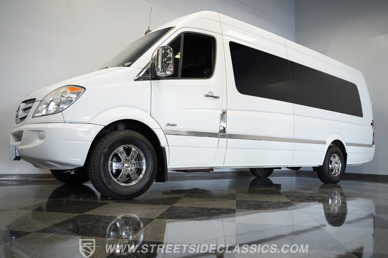 2011 Mercedes-Benz Sprinter 21