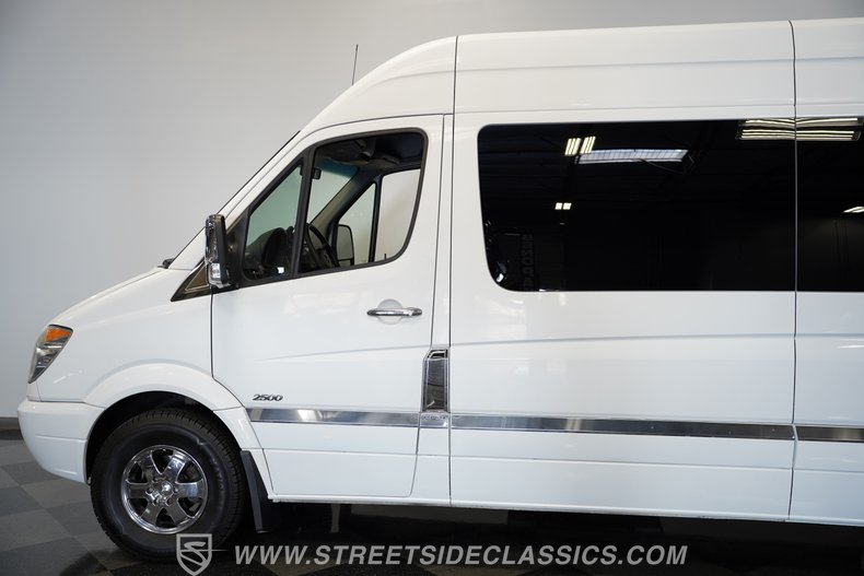 2011 Mercedes-Benz Sprinter 19