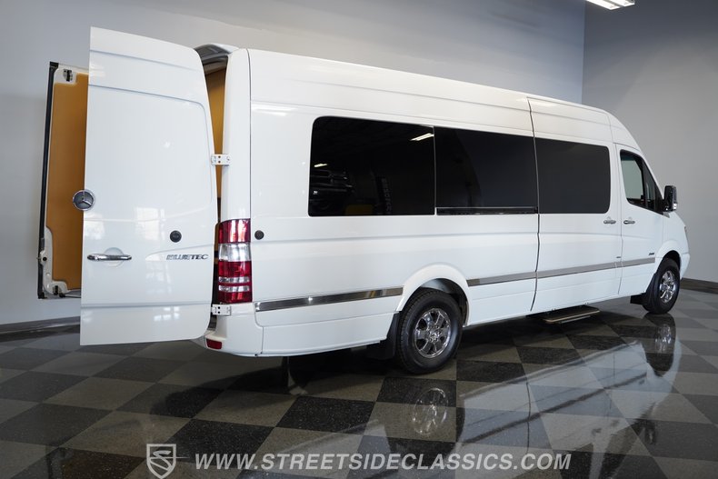 2011 Mercedes-Benz Sprinter 61
