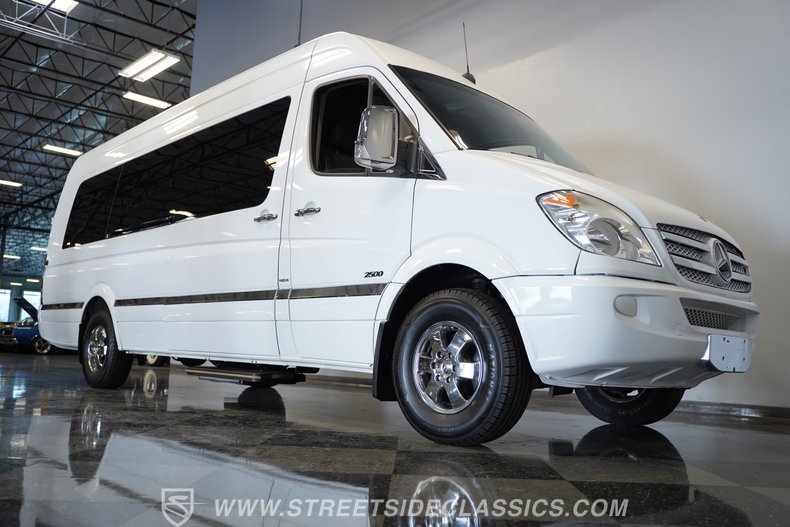 2011 Mercedes-Benz Sprinter 23