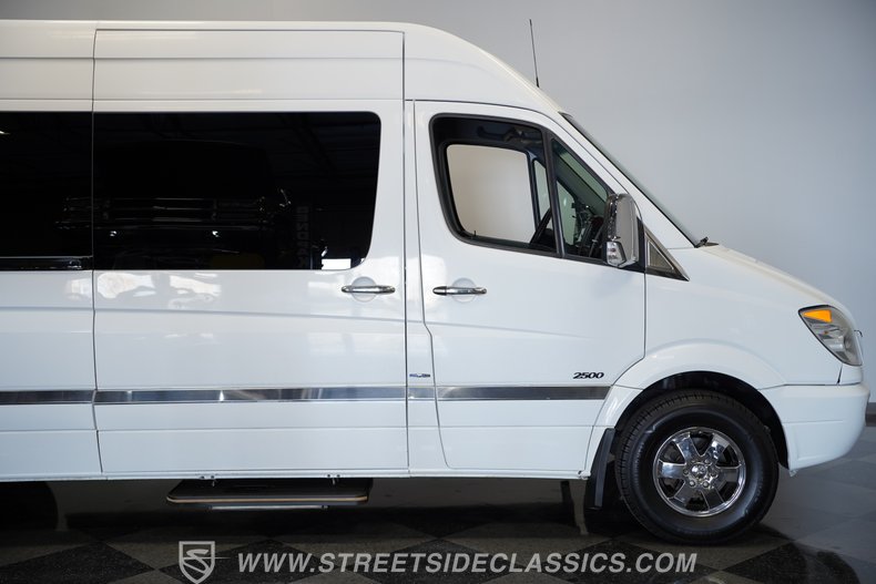 2011 Mercedes-Benz Sprinter 27