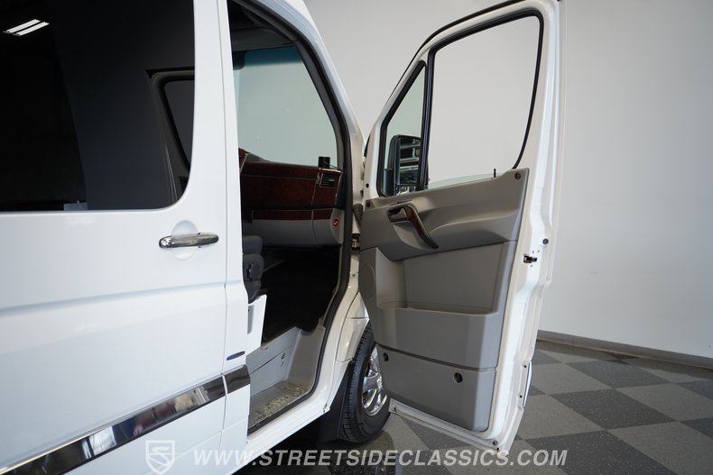 2011 Mercedes-Benz Sprinter 60