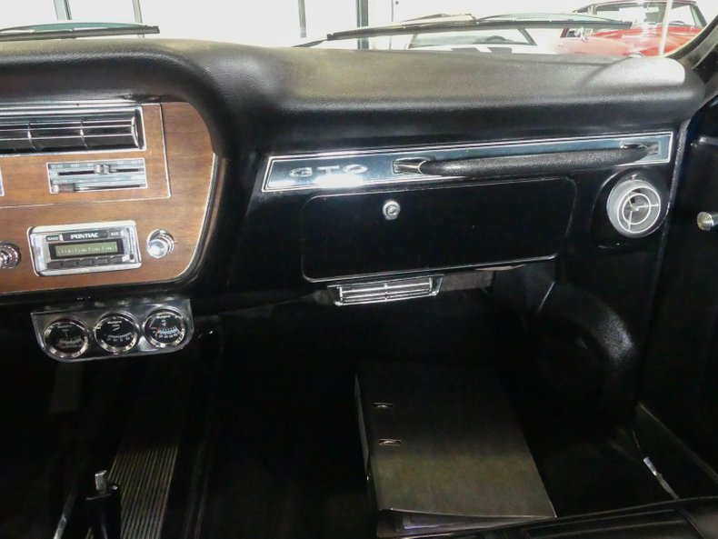 1966 Pontiac GTO 75