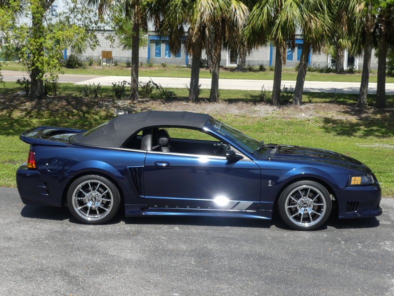 2001 Ford Mustang 36