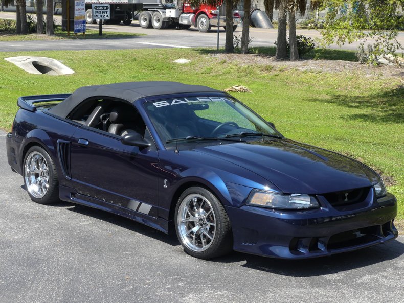 2001 Ford Mustang 33