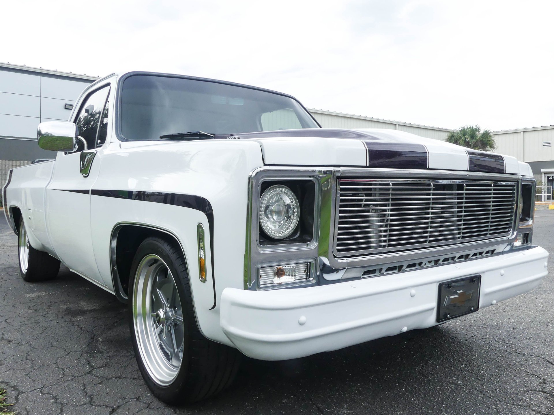 0809-TAMPA | 1979 Chevrolet C10 Fleetside Restomod | Survivor Classic Cars Services