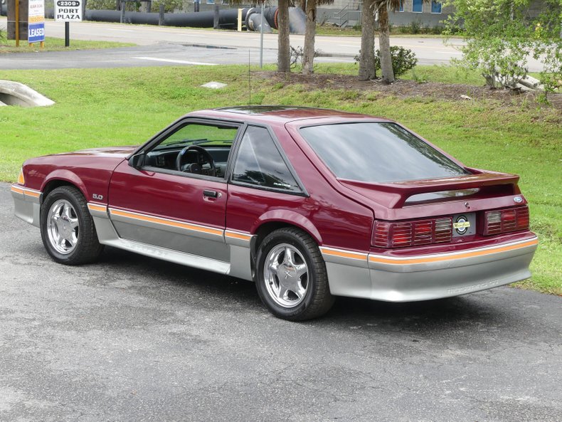 1988 Ford Mustang 25