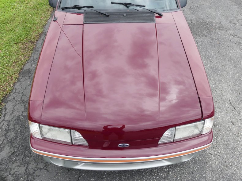1988 Ford Mustang 34
