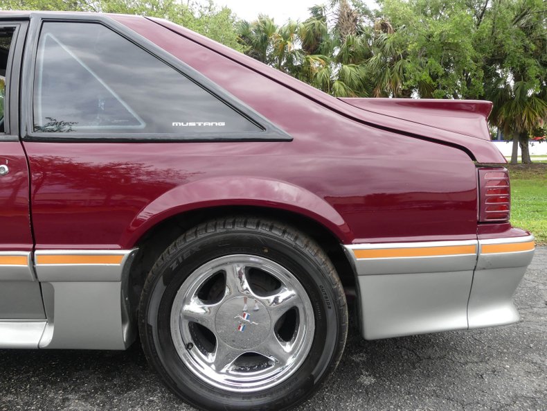 1988 Ford Mustang 37