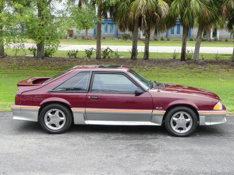 1988 Ford Mustang 47