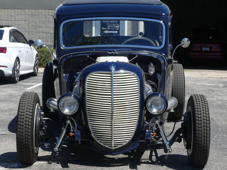 1935 Ford Sedan Delivery 11