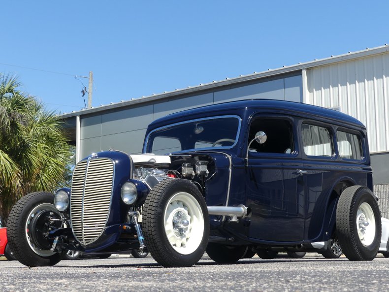 1935 Ford Sedan Delivery 13