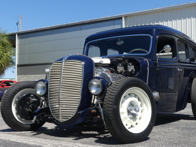 1935 Ford Sedan Delivery 9