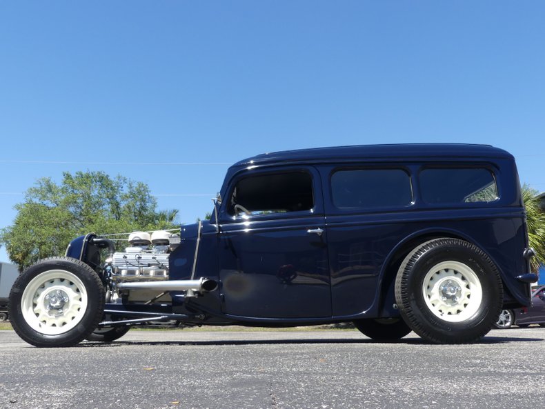 1935 Ford Sedan Delivery 16