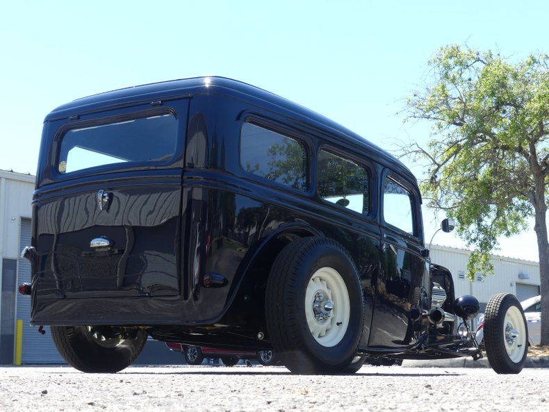 1935 Ford Sedan Delivery 25