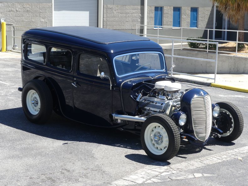 1935 Ford Sedan Delivery 33