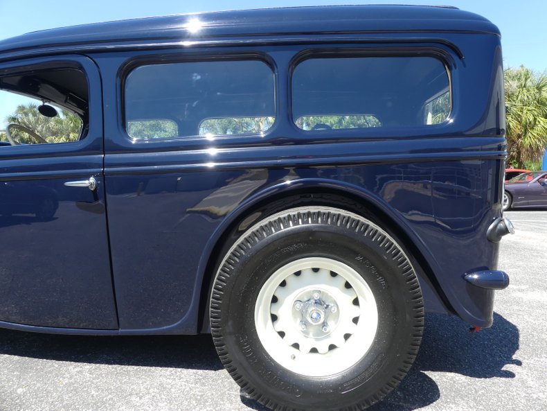 1935 Ford Sedan Delivery 44