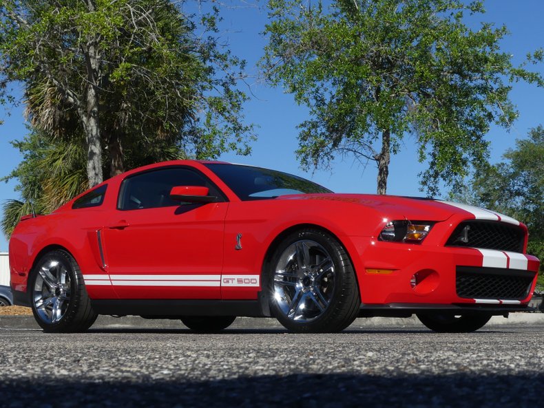 2010 Ford Mustang 16