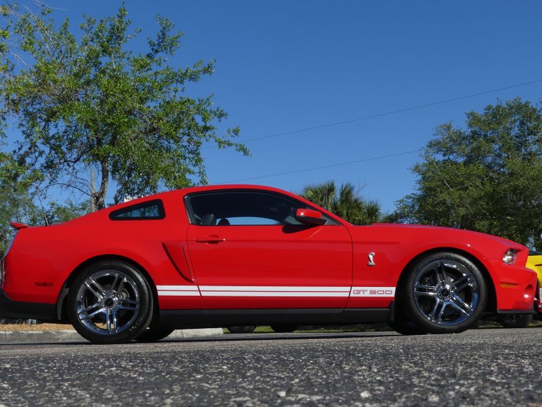 2010 Ford Mustang 19