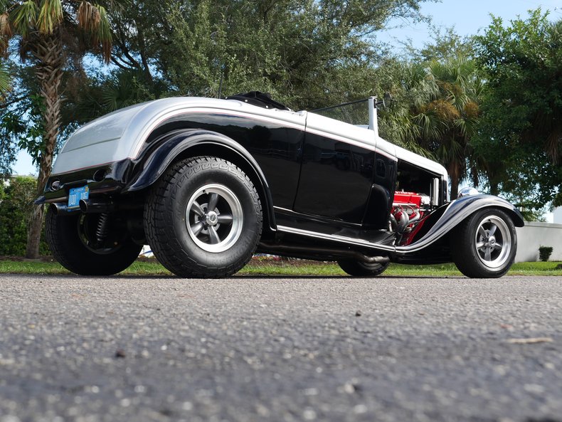 1932 Ford Roadster 56