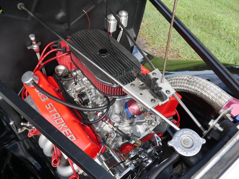 1932 Ford Roadster 84