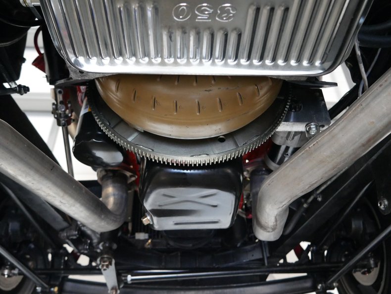 1932 Ford Roadster 111