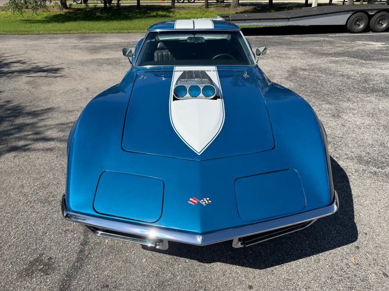 1969 Chevrolet Corvette 13