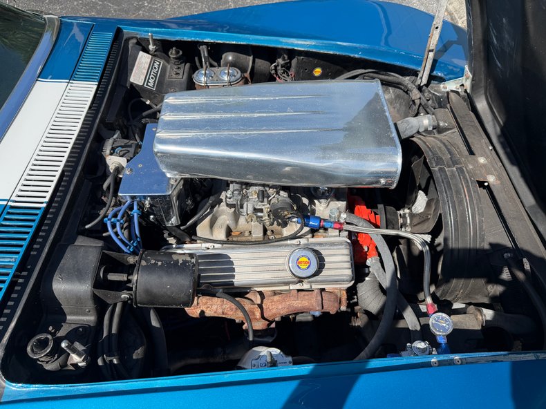 1969 Chevrolet Corvette 11