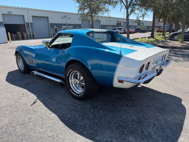 1969 Chevrolet Corvette 19