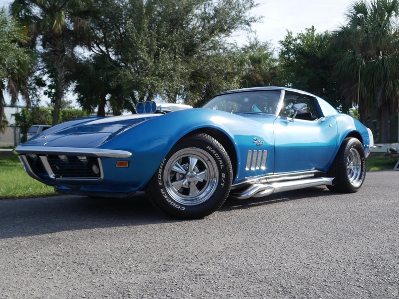 1969 Chevrolet Corvette 26