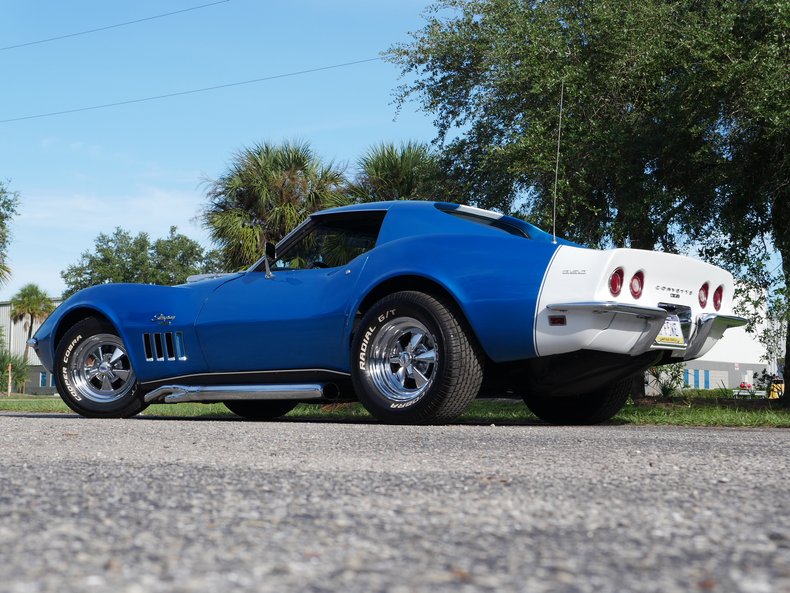1969 Chevrolet Corvette 31
