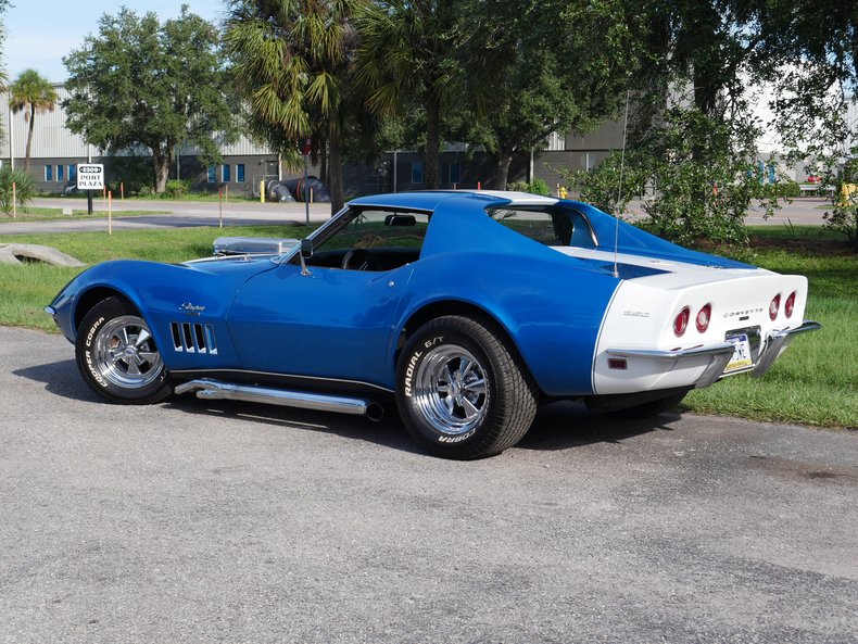 1969 Chevrolet Corvette 33