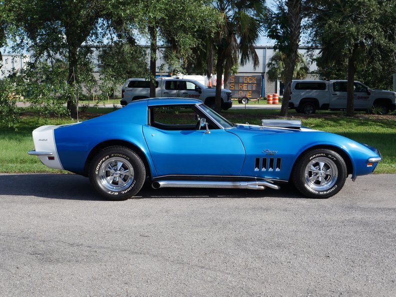 1969 Chevrolet Corvette 57