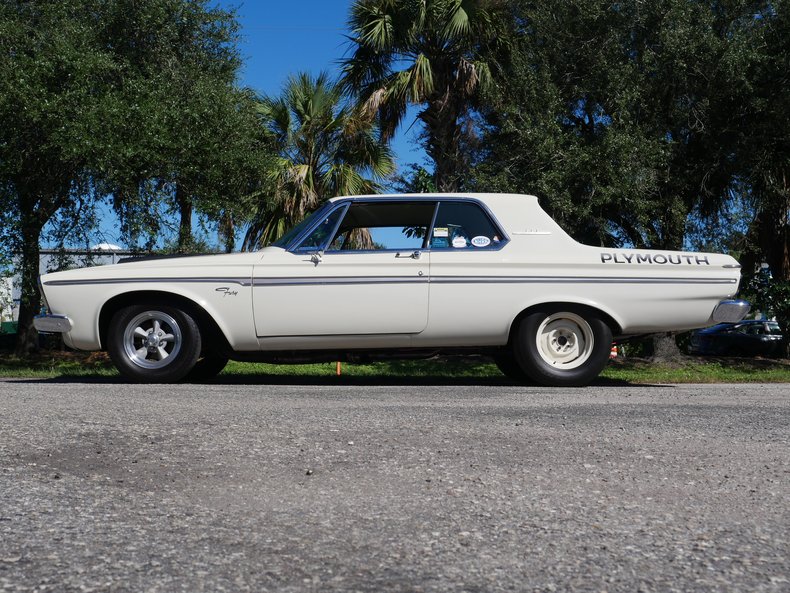 1963 Plymouth Fury 14